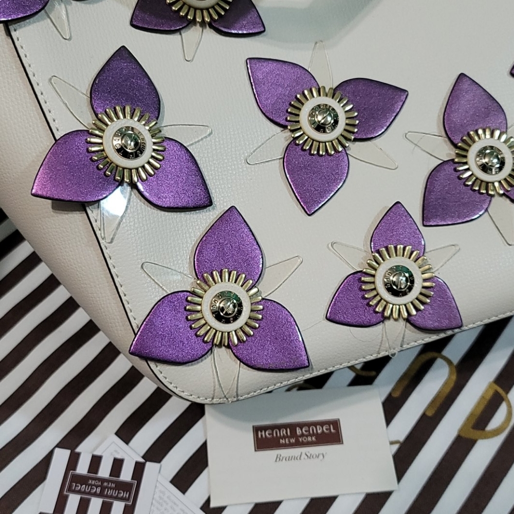Henri bendel tote - Picture 3 of 4